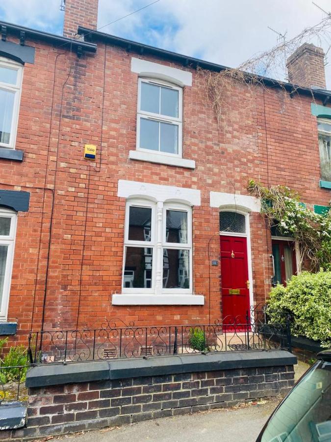 Cosy House With Garden & Parking, Sheffield Villa Exterior photo