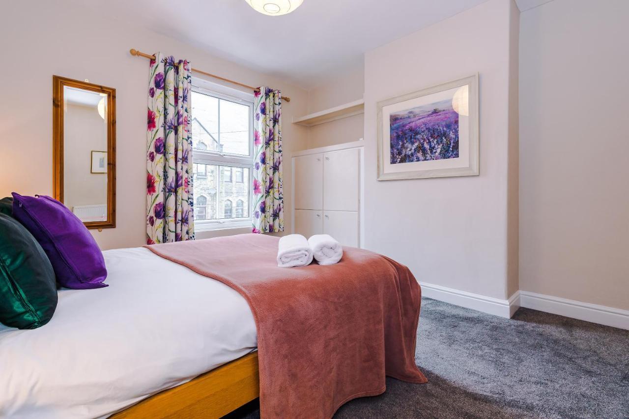 Cosy House With Garden & Parking, Sheffield Villa Exterior photo